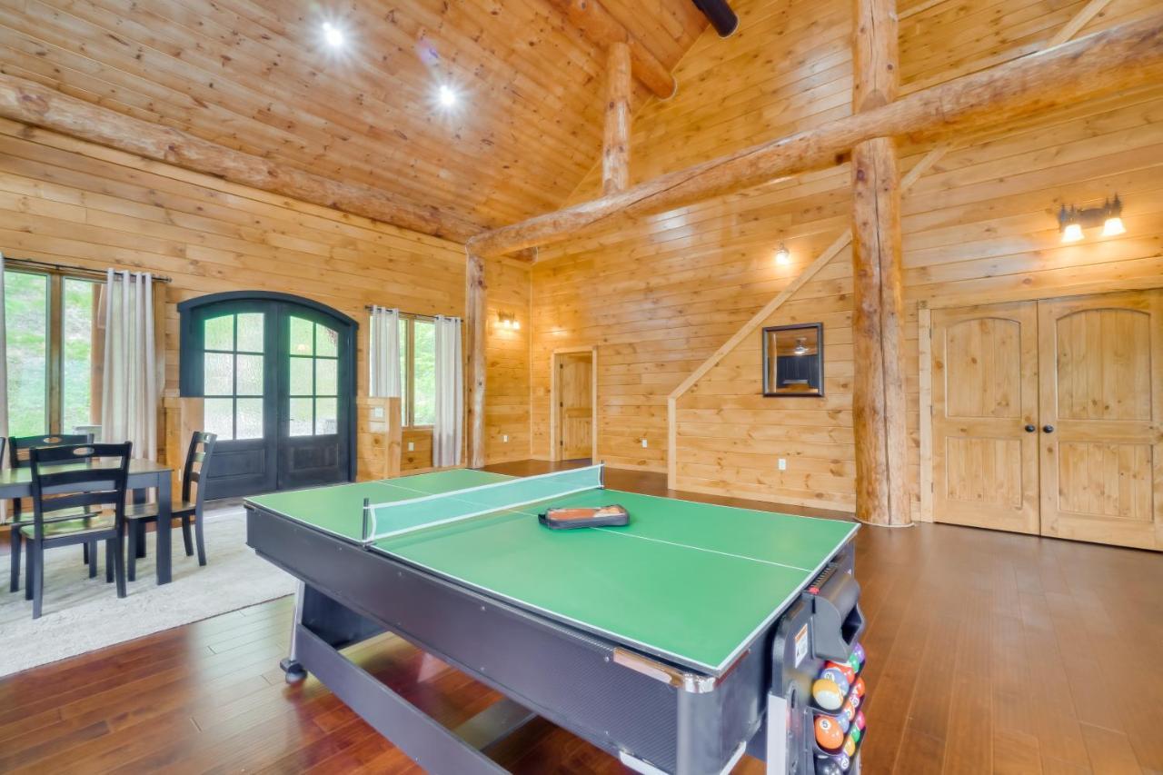 Gatlinburg Vacation Rental With Private Hot Tub! Exteriör bild