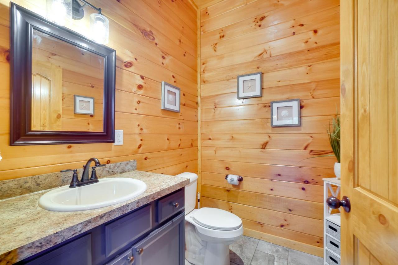 Gatlinburg Vacation Rental With Private Hot Tub! Exteriör bild